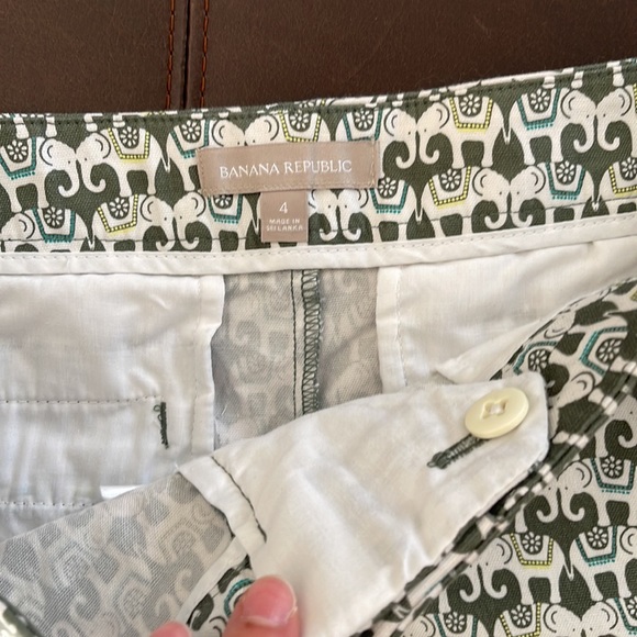 Banana Republic size 4 shorts - Picture 3 of 4